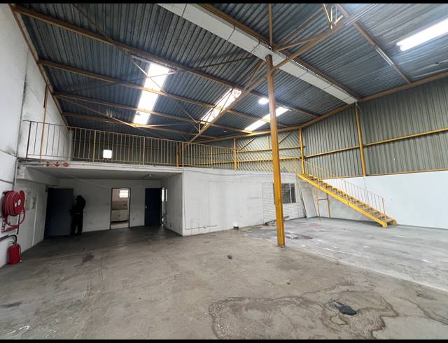 361M² WAREHOUSE TO LET IN KYA SANDS